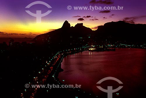  Subject: Rodrigo de Freitas Lagoon at dusk / Place: Lagoa neighborhood - Rio de Janeiro city - Rio de Janeiro state (RJ) - Brazil / Date: 12/1996 