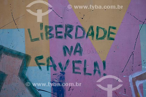  Subject: View of wall in Dona Marta Slum / Place: Rio de Janeiro city - Rio de Janeiro state (RJ) - Brazil / Date: 05/2011 