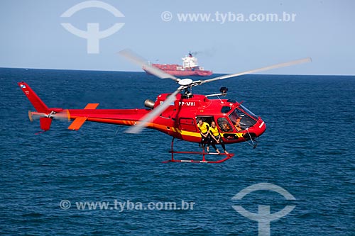  Subject: Helicopter of Fire Department (Civil Defense) / Place: Ipanema neighborhood - Rio de Janeiro city - Rio de Janeiro state (RJ) - Brazil / Date: 05/2011 