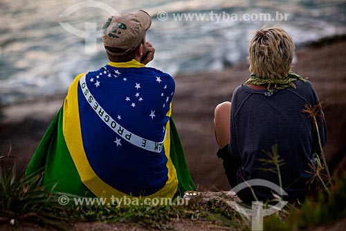  Subject: Tourists in stone of Arpoador / Place: Ipanema neighborhood - Rio de Janeiro city - Rio de Janeiro state (RJ) - Brazil / Date: 05/2011 