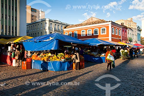  Subject: Street market at Alfandega Square / Place: Florianopolis city - Santa Catarina state (SC) - Brazil / Date: 08/2011 