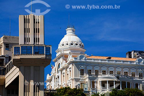 Subject: Lacerda Elevator and Rio Branco Palace (Former Bahia government head quarter) / Place: Salvador city - Bahia state (BA) - Brazil / Date: 07/2011 
