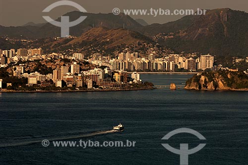  Subject: Ferry crossing the Guanabara Bay / Place: Niteroi city - Rio de Janeiro state (RJ) - Brazil / Date: 08/2011 