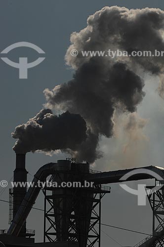  Subject: Smoke of petrochemical industry / Place: Triunfo city - Rio Grande do Sul state (RS) - Brazil / Date: 06/2010 