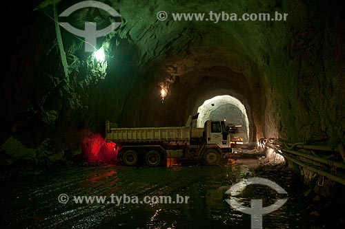  Subject: Inside the Cunca I  tunnel under the Mountain Monte Herebe - Project for Integration of the Sao Francisco River with the watersheds of the Septentrional Northeast / Place: Sao Jose de Piranhas city - Paraiba state (PB) - Brazil / Date: 10/2 