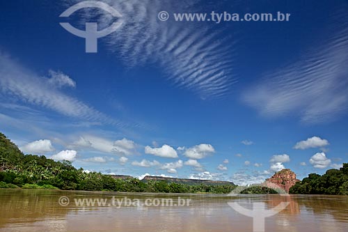  Subject: View of Parnaiba River that divides the state of Maranhão (left) with the state of Piaui (right) in the background of Bico da Arara Hill   / Place: Teresina city - Piaui state (PI) - Brazil / Date: 03/2011 