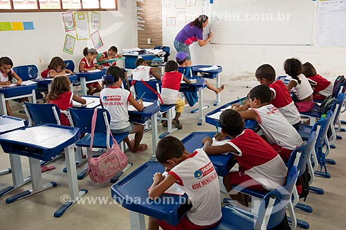  Subject: Municipal School in the URI Productive Rural Village - expropriated to build the Negreiros reservoir - Transposition of Sao Francisco River / Place: Salgueiro city - Pernambuco state (PE) - Brazil / Date: 05/2011 