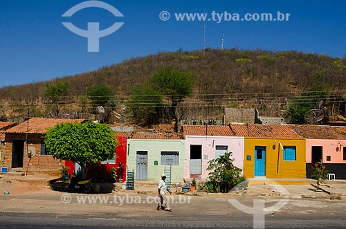  Subject: Simple houses on the edge of Santos Dumont Highway - BR-116 / Place: Jati city - Ceara state (CE) - Brazil / Date: 10/2011 