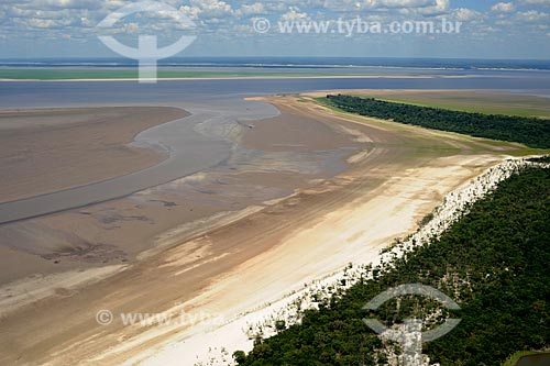  Subject: View of the Anavilhanas Archipelago - It is located between the municipalities of Manaus and Novo Airao - biggest drought registered / Place: Amazonas state (AM) - Brazil / Date: 11/2010 