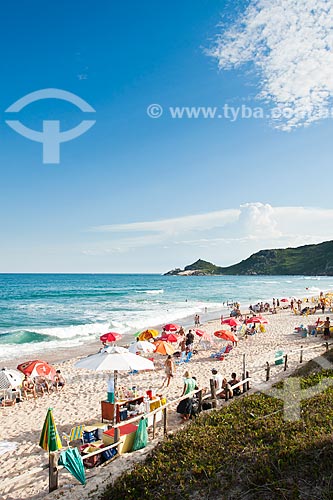  Subject: Mole Beach - one of the most crowded beaches of Island of Santa Catarina during summer season / Place: Florianopolis city - Santa Catarina state (SC) - Brazil / Date: 12/2011 
