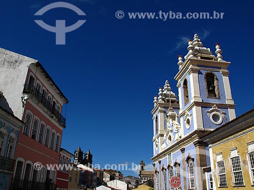  Subject: Facade of historic houses and Nossa Senhora do Rosarios dos Pretos Church in Pelourinho / Place: Salvador city - Bahia state (BA) - Brazil / Date: 01/2012 