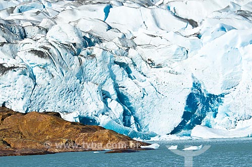 Subject: View of Viedma Glacier / Place: El Chalten city - Santa Cruz Province - Argentina - South America / Date: 02/2010 