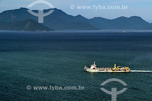  Subject: Ship in the Ilha Grande Bay  / Place: Ilha Grande District - Angra dos Reis city - Rio de Janeiro state (RJ) - Brazil / Date: 01/2012 