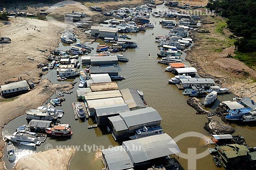  Subject: View of Marina of Davi - biggest drought registered / Place: Manaus city - Amazonas state (AM) - Brazil / Date: 11/2010 