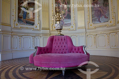  Subject: Armchairs in the foreground with painting of Rodolfo Amoedo in rotunda of foyer of noble counter in the background / Place: Rio de Janeiro city - Rio de Janeiro state (RJ) - Brazil / Date: 02/2011 
