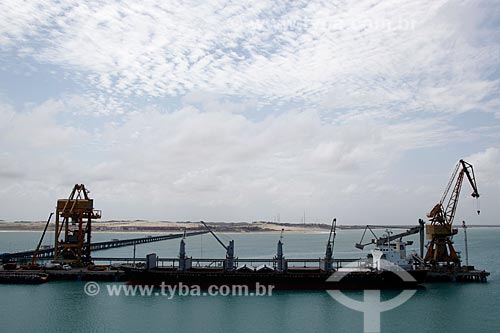  Subject: Ship on Port Terminal of Pecem / Place: Sao Gonçalo do Amarante city - Ceara state (CE) - Brazil / Date: 02/2012 