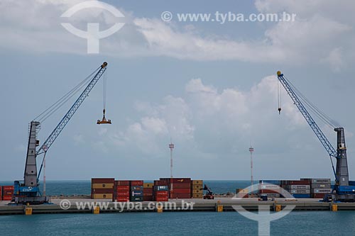 Subject: containers on Port Terminal of Pecem / Place: Sao Gonçalo do Amarante city - Ceara state (CE) - Brazil / Date: 02/2012 