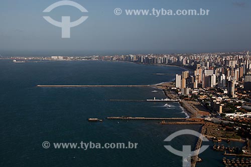  Subject: Buildings on the edge of Fortaleza city / Place: Meireles neighborhood - Fortaleza city - Ceara state (CE) - Brazil / Date: 12/2011 