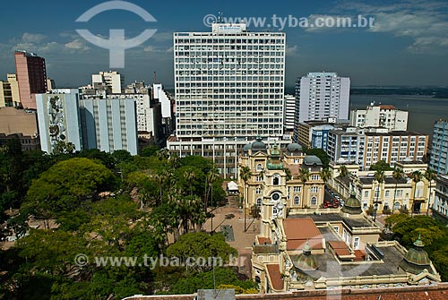  Aerial view of Customs House Square and the right side in the foreground Rio Grande do Sul Memorial - the former building of the Post and Telegraph and in the background the Rio Grande do Sul Museum of Art  - Porto Alegre city - Rio Grande do Sul state (RS) - Brazil