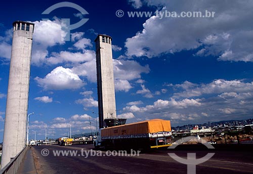  Subject: Guaiba Bridge / Place: Porto Alegre city - Rio Grande do Sul state (RS) - Brazil / Date: 09/2007 