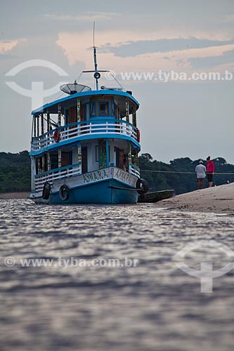  Subject: Boat on Negro River / Place: Amazonas state (AM) - Brazil / Date: 10/2011 