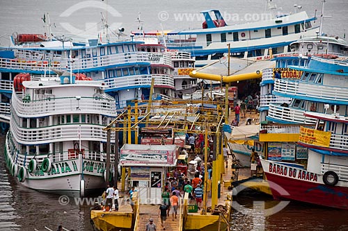  Subject: Boats in the port of Manaus / Place: Manaus city - Amazonas state (AM) - Brazil / Date: 10/2011 