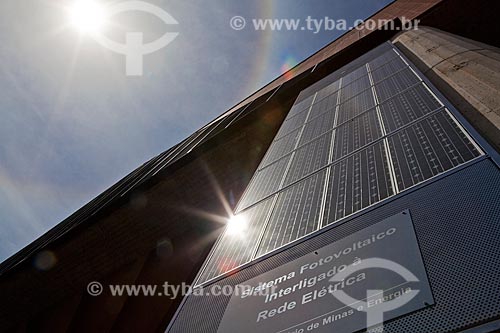  Subject: Panel for solar energy catchment (photovoltaic system interconnected with electric wires) on the facade of the Museum of science and technology of PUC - RS / Place: Porto Alegre city - Rio Grande do Sul state (RS) - Brazil / Date: 26/09/11 