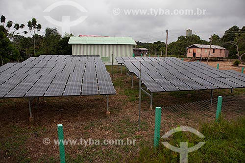  Subject: Mini photovoltaic plant on riverine community of Sobrado - Luz Para Todos Project / Place: Novo Airao city - Amazonas state (AM) - Brazil  / Date: 10/2011 