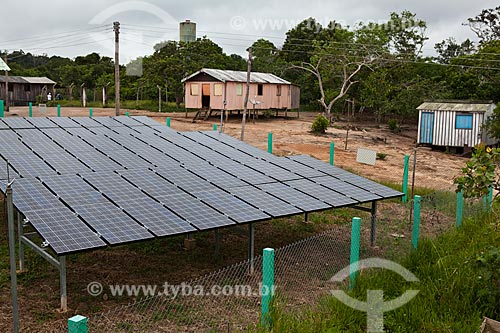  Subject: Mini photovoltaic plant on riverine community of Sobrado - Luz Para Todos Project / Place: Novo Airao city - Amazonas state (AM) - Brazil  / Date: 10/2011 