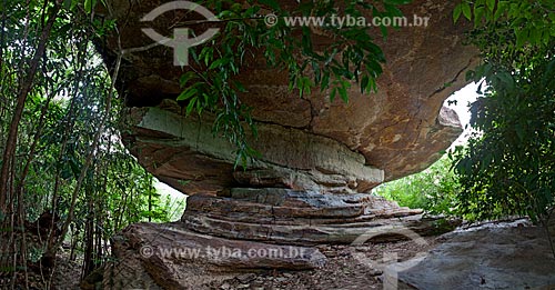 Subject: Rock formation on the banks of Negro River - Anavilhanas Region / Place: Novo Airao city - Amazonas state (AM) - Brazil  / Date: 10/2011 