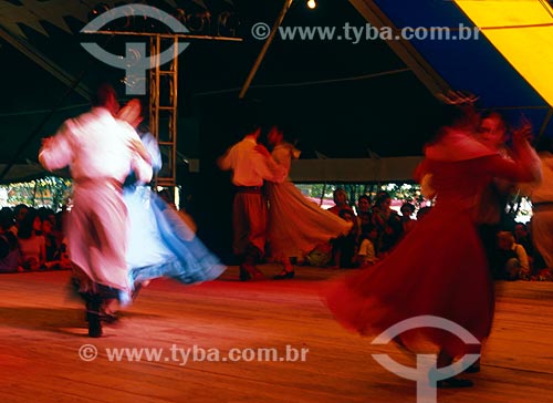  Subject: Rodeo Vacaria - Dance typical of Rio Grande do Sul city / Place: Rio Grande do Sul state (RS) - Brazil / Date: 09/2009 