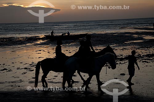  Subject: Horse ride at dusk on the beach of Jericoacoara / Place: Jijoca de Jericoacoara city - Ceara state (CE) - Brazil / Date: 11/2011 