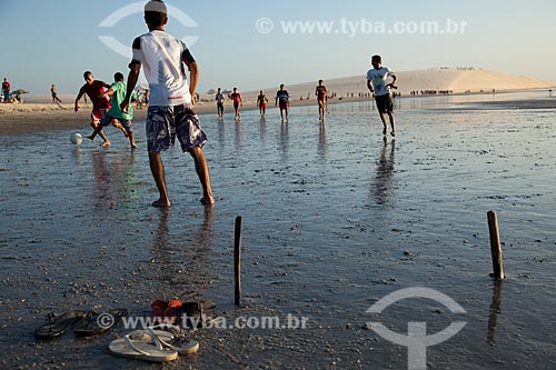  Subject: People playing beach soccer in Jericoacoara / Place: Jijoca de Jericoacoara city - Ceara state (CE) - Brazil / Date: 11/2011 