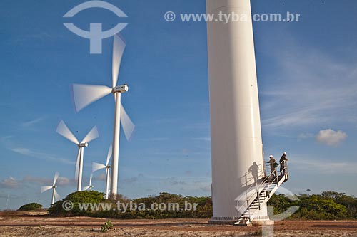  Subject: Workers making inspection in turbines of   Taiba Wind Farm - Bons Ventos Energy Generator Company / Place: Sao Goncalo do Amarante - Ceara (CE) - Brazil / Date: 10/2011 