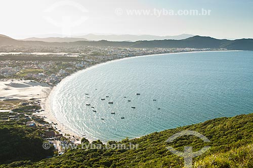  Subject: Ingleses Beach viewed from the trail that leads to the top of Ingleses Hill / Place: Florianopolis city - Santa Catarina state (SC) - Brazil / Date: 01/2012 