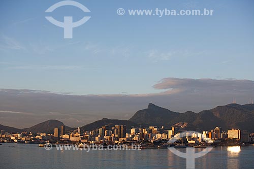  Subject: View of Snake Island from the Rio-Niteroi Bridge at dawn / Place: Rio de Janeiro city - Rio de Janeiro state (RJ) - Brazil / Date: 10/2011 