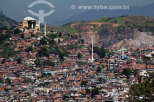  Subject: View of Fazendinha Hill in Complexo do Alemão with Palmeiras Station in the background / Place: Rio de Janeiro city - Rio de Janeiro state (RJ) - Brazil / Date: 02/2012 
