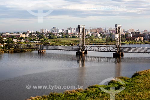  Subject: Railway bridge over the Sao Goncalo channel / Place: Pelotas city - Rio Grande do Sul state (RS) - Brazil / Date: 02/2012 