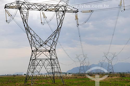  Subject: Transmission towers of electric power on BR-465 - Former Rio-Sao Paulo Highway  / Place: Seropedica city - Rio de Janeiro state (RJ) - Brazil / Date: 10/2011 