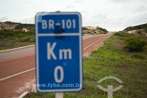  Subject: Signaling board indicating KM 0 in Governador Mario Covas Highway / Place: Touros city - Rio Grande do Norte state (RN) - Brazil / Date: 03/2012 