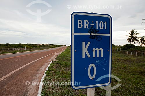  Subject: Signaling board indicating KM 0 in Governador Mario Covas Highway / Place: Touros city - Rio Grande do Norte state (RN) - Brazil / Date: 03/2012 