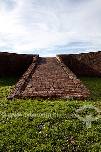  Subject: Ramp of the Sao Jose de Macapa Fortress (1782) / Place: Macapa city - Amapa state (AP) - Brazil / Date: 04/2012 