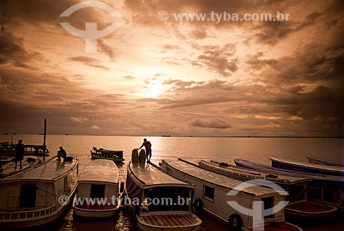  Subject: Pier in the edge of Santa Ines - Amazon River / Place: Macapa city - Amapa state (AP) - Brazil / Date: 04/2012 