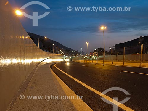  Subject: Night view of Mergulhao Clara Nunes in the suburb of Rio de Janeiro city / Place: Campinho neighborhood - Rio de Janeiro city - Rio de Janeiro state (RJ) - Brazil / Date: 05/2012 