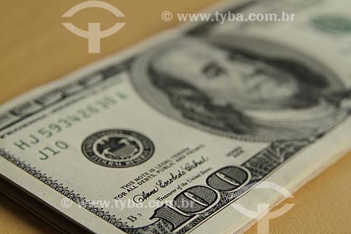  Subject: American currency - Banknote of hundred dollar / Place: Studio / Date: 04/2012 