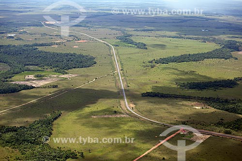  Subject: Aerial view of BR-156, federal highway that links the cities of Macapa and Oiapoque / Place: Amapa state (AP) - Brazil / Date: 04/2012 