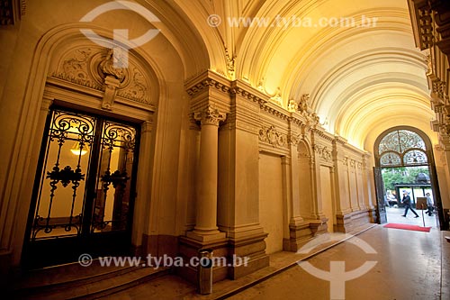  Entrance Hall of the Casa de Santos Dumont in Paris - Avenue des Champs Élysées, 114  - Paris city - Paris department - France