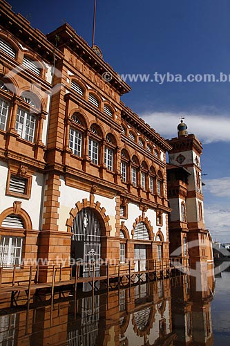  Subject: Customs Building and Guardamoria during the period of full / Place: Manaus city - Amazonas state (AM) - Brazil / Date: 05/2012 