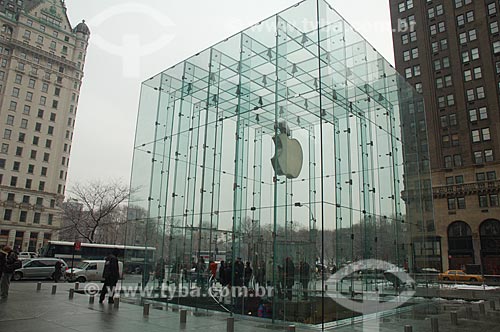  Subject: Apple Store on 5th Avenue / Place: New York city - United States of America - USA / Date: 01/2009 