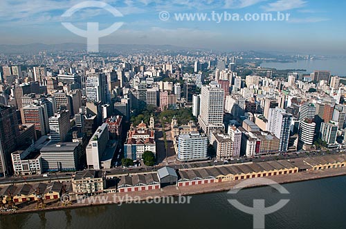  Subject: Aerial view of the downtown of Porto Alegre with port in the foreground / Place: Porto Alegre city - Rio Grande do Sul state (RS) - Brazil / Date: 05/2012 